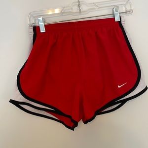 Nike Dry Fit Size M Shorts Red/Black